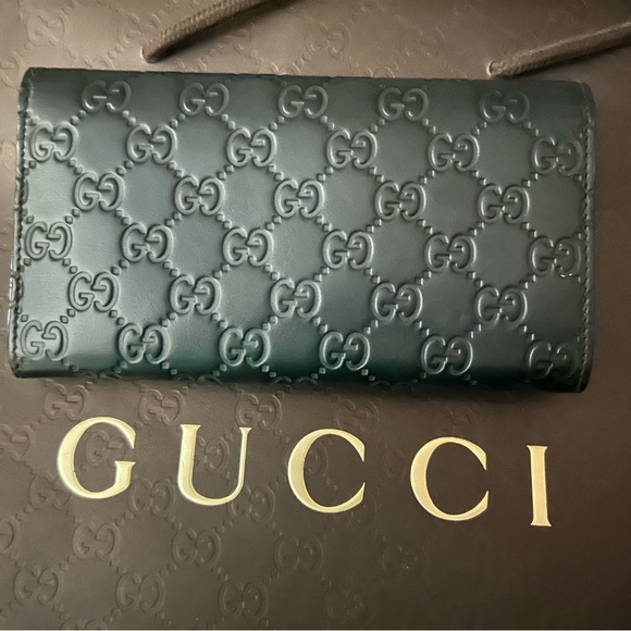 ❌SOLD❌Gucci Guccissima Wallet - Picture 2 of 9